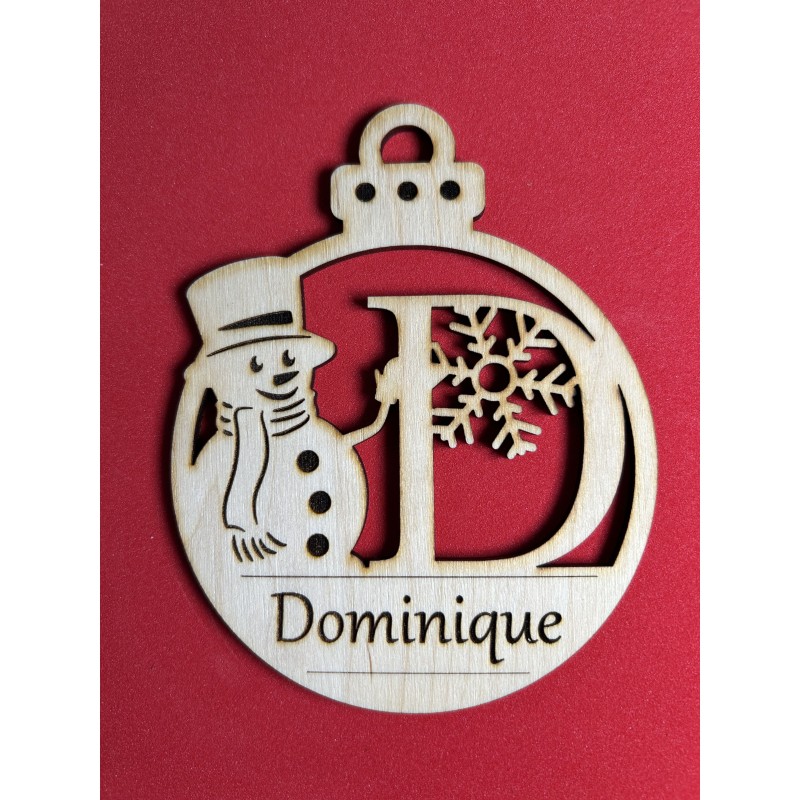 Décoration de Noël en bois, boules de Noël, ornement personnalisé, noms découpés au laser