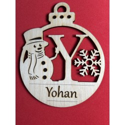 Décoration de Noël en bois, boules de Noël, ornement personnalisé, noms découpés au laser